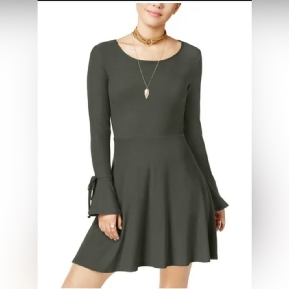 Planet Gold green flare sleeve scoop neck poly spandex dress large